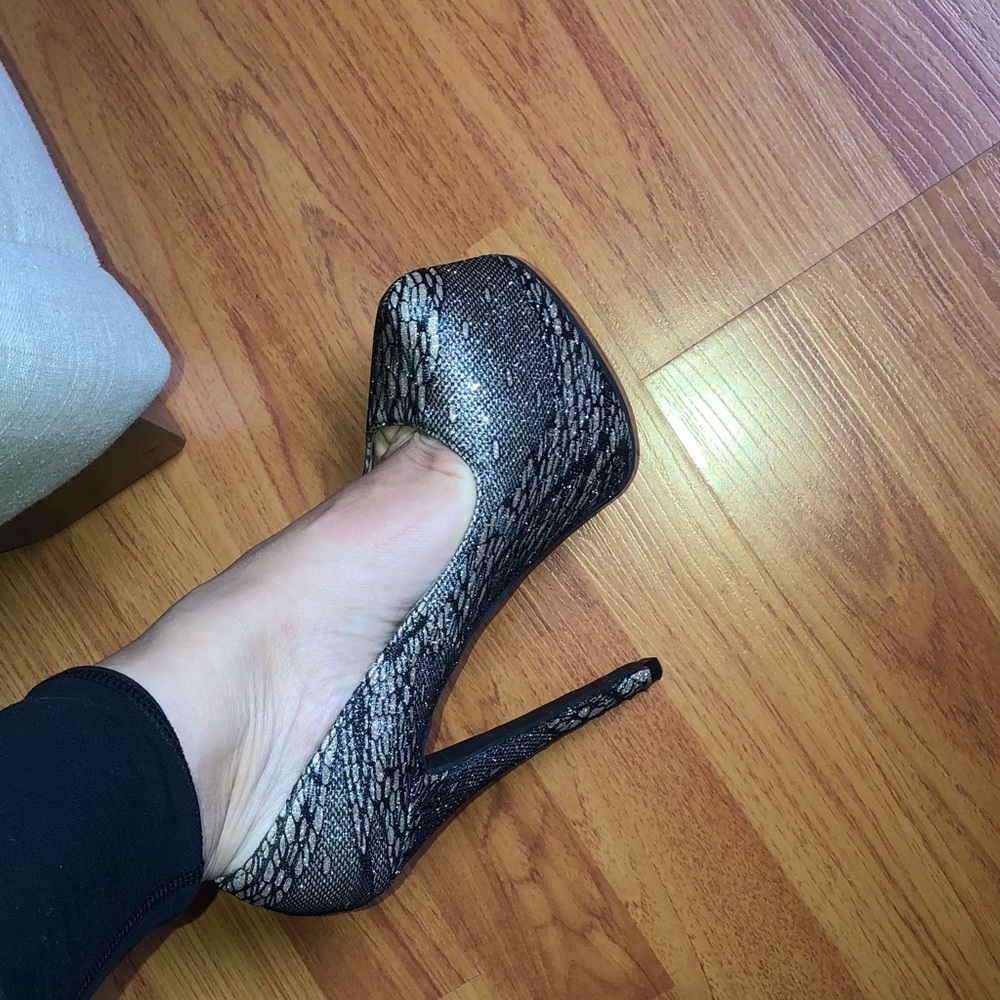 Shoes - Picture 3 of 3
